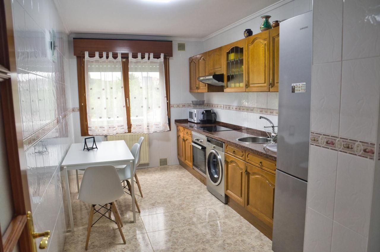 La Villa De Lore, Piso Completo Apto 6 Personas Con Garaje أفيليس المظهر الخارجي الصورة